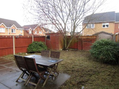 3 bedroom semi-detached house to rent - Photo 4