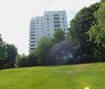 Familienwohnung mit tollem Ausblick vom Balkon! - Foto 1