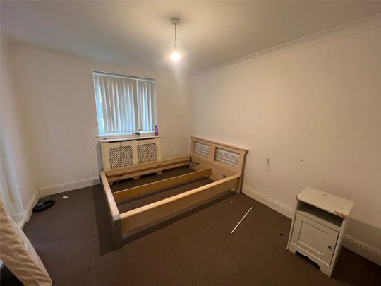 2 Bedroom Flat / Apartment - Horseshoe Bridge, Southampton - Photo 1