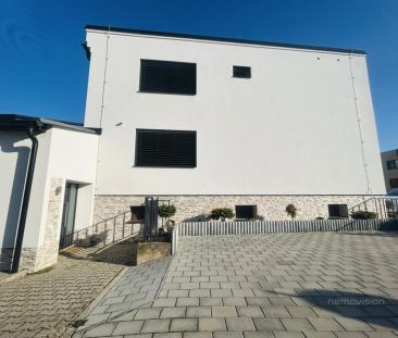 Pronájem bytu 2+kk 55 m2 - Fotografie 2