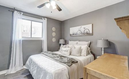 For Lease - 163 Lasalle Avenue, Oshawa, Ontario - Photo 2