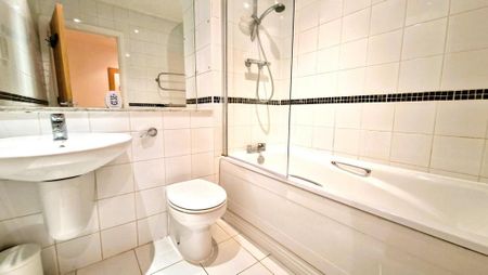 2 bedroom flat to rent - Photo 4