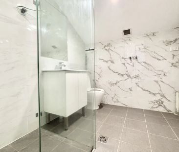 Spacious, Well-Maintained Boutique Studio Apartment in Prime Location - Photo 3