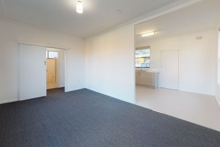 27 Norfolk Street, Cardiff NSW 2285 - Photo 4