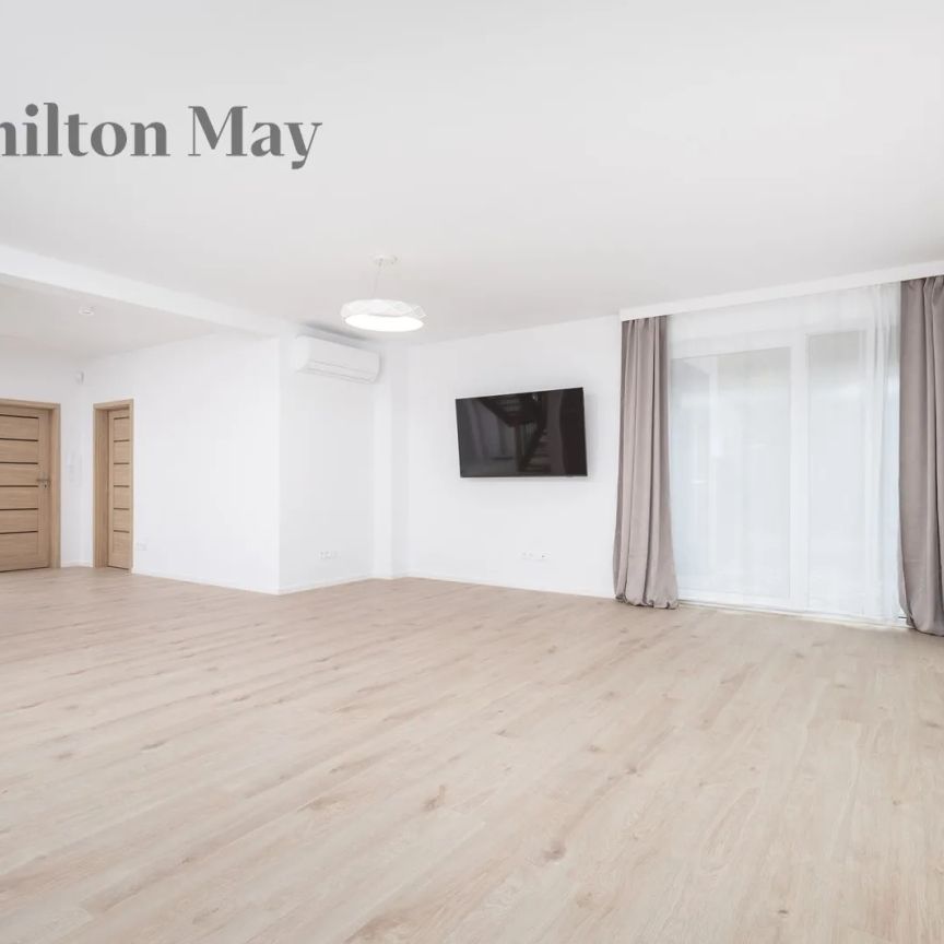 Elegancki dom w Lusinie - nowoczesna nieruchomość z basenem i dużym ogrodem - Фото 1