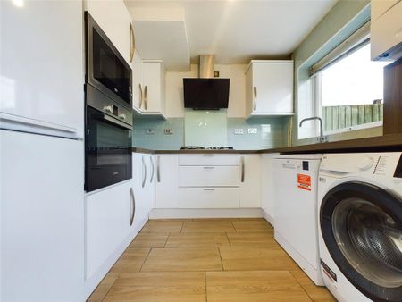 3 bedroom terraced house to rent - Photo 5