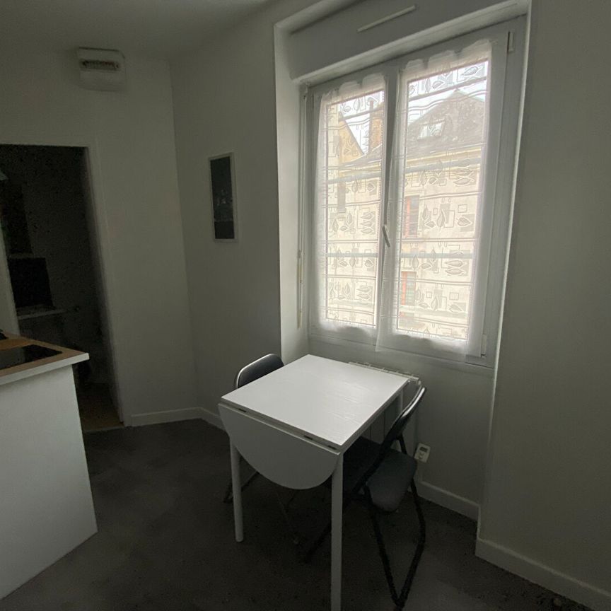 STUDIO MEUBLE LAVAL - Photo 1