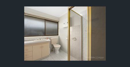 Neat & tidy unit in quiet street - Photo 5