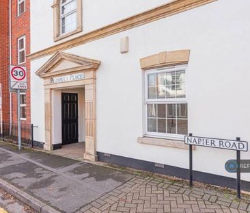 2 bedroom flat to rent - Photo 2