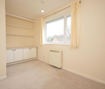 2 bedroom semi-detached house to rent - Photo 2