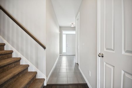 For Lease - 2823 Asima Drive, London South, Ontario - Photo 3