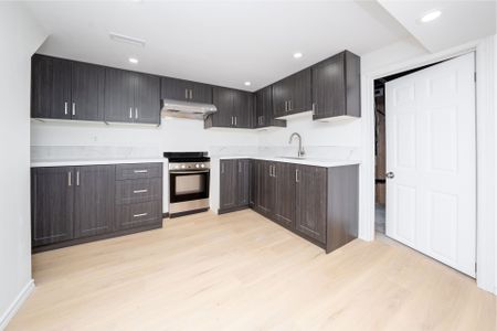 For Lease - 38 Hiley Avenue, Ajax, Ontario - Photo 5