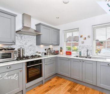 3 bedroom semi-detached house to rent - Photo 6
