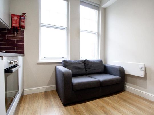 Studio to rent - Photo 1