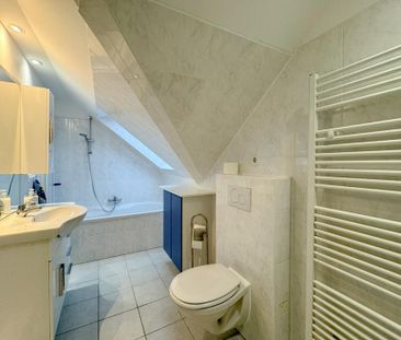 Moderne 3-Zimmer-Wohnung mit Dachterrasse! Ideal als 3er-WG, perfek... - Photo 6