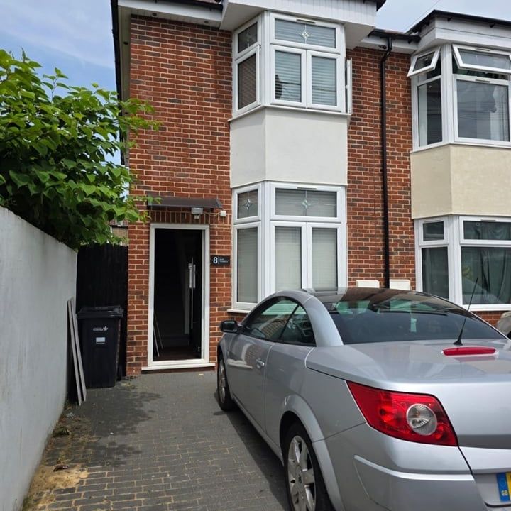 3 Bed Semi-Detached House, May Terrace, IG1 - Photo 1