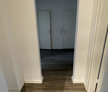 2,5 - Zimmer-Wohnung in Hamburg-Lohbrügge (Lohbrügger Kirchstraße 52b) - Foto 1