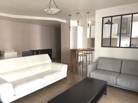 Location Appartement 4 pièces 84m² VILLEURBANNE 69100 - Photo 3