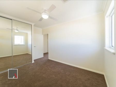 North Perth - Photo 2