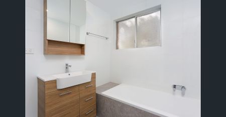 Renovated 2-Bedroom Apartment - Photo 2