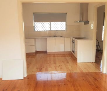 Beautiful 2 Bedroom Private unit! - Photo 5