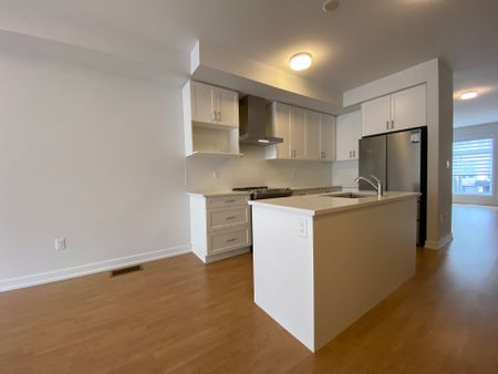 For Lease - 68 Stauffer Crescent, Markham, Ontario - Photo 4