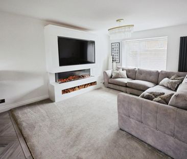 4 bedroom House To Let - Photo 2