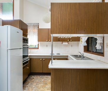 EASY LIVING IN A PRIVATE STAND-ALONE VILLA! - Photo 5