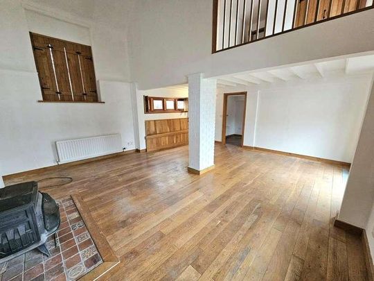 Ty Rhos, Pentwyn, Cregrina, Llandrindod Wells, Powys, LD1 - Photo 1