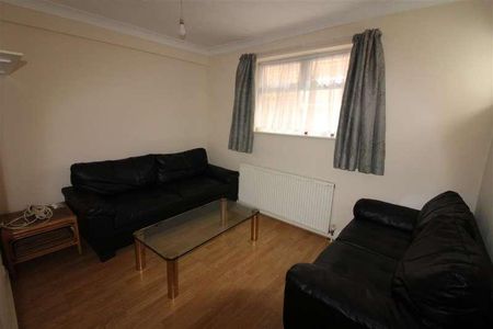 Burlington Road, Southampton, SO15 - Photo 2