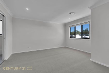 Brand New Double Storey Family Home - Photo 2