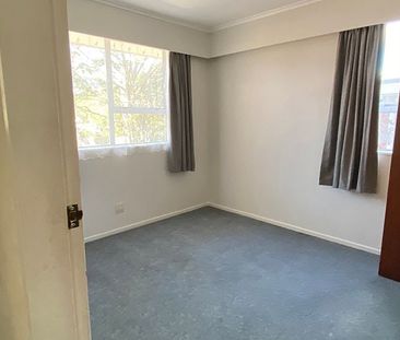 2 Bedroom unit close all amenities - Photo 3