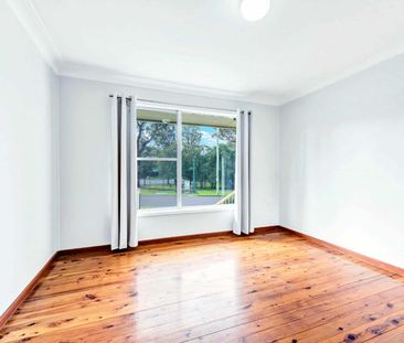 Spacious 3-Bedroom Home in Prime Location - Photo 1