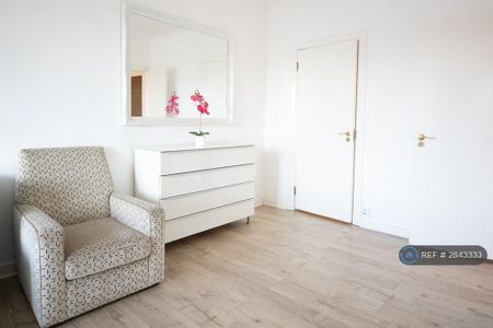 3 bedroom penthouse to rent - Photo 4