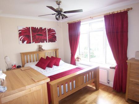2 bedroom terraced house to rent - Photo 4
