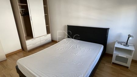 T2 meublé avec balcon et garage - Bd de l'Europe à Pierre Bénite - Photo 5