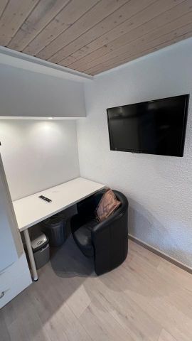 Vollmöbliertes und komplett eingerichtetes 1-Zimmer Apartment - Photo 3