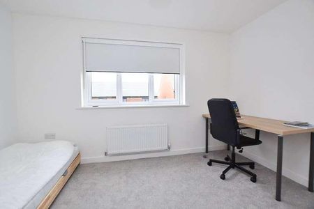 Primrose Lane, Newcastle Great Park, Bedroom Furnished House To Let, NE13 - Photo 3