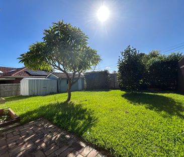 70 Woodbine Crescent, Ryde NSW 2112 - House For Rent | Domain - Photo 6