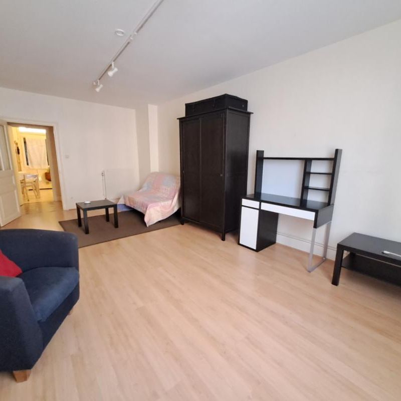 APPARTEMENT MEUBLÉ PROCHE CENTRE-VILLE - Photo 1