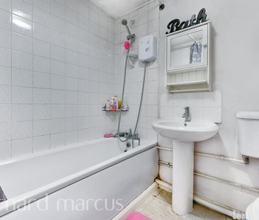 Redford Close, Feltham - Photo 6