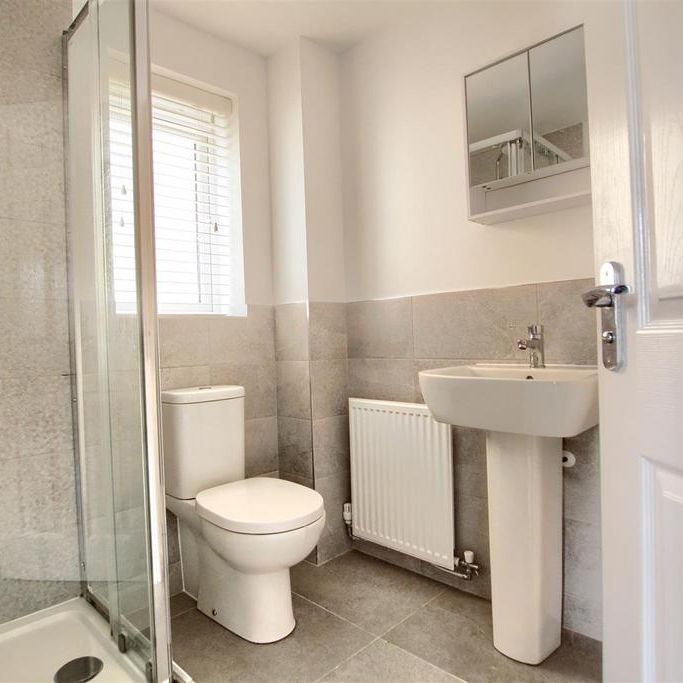 4 bedroom detached house to rent - Photo 1