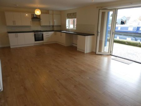 2 bedroom flat to rent - Photo 5