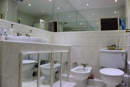 Matthew Court, Mitcham - Photo 4