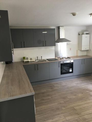 4 bedroom house share to rent - Photo 4