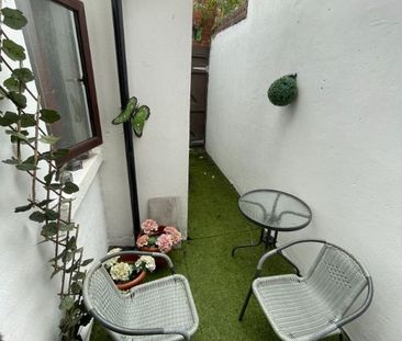 127 Donegall Avenue, Belfast BT12 6LT - Photo 4