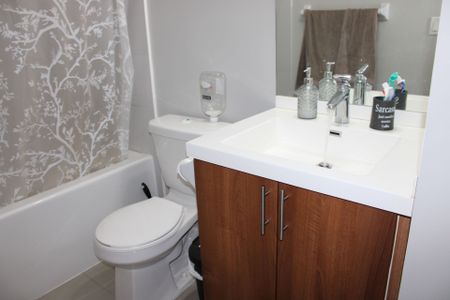 For Lease - 6 Eva Road Unit# 2503, Toronto, Ontario - Photo 2