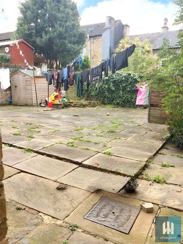 School Street, Moldgreen, Huddersfield, HD5 - Photo 4