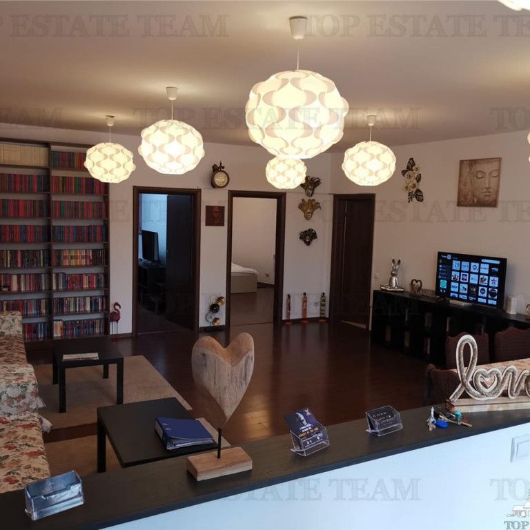 Casa metrou Aparatorii Patriei, Patinoar spatioasa 3 camere - Fotografie 1