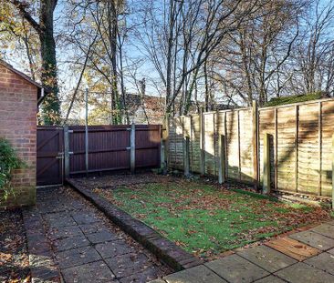 3 bedroom terraced house to rent - Photo 4